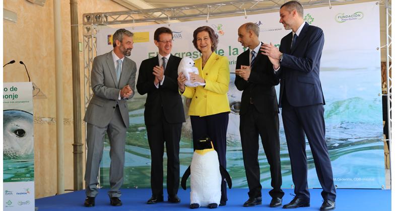 S.M. la Reina Doña Sofía preside la inauguración de la exposición fotográfica “El regreso de la foca monje” en Faunia