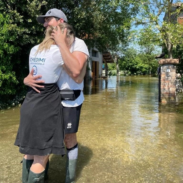 Colaboramos con la Cruz Roja Italiana para ayudar a los damnificados por las inundaciones